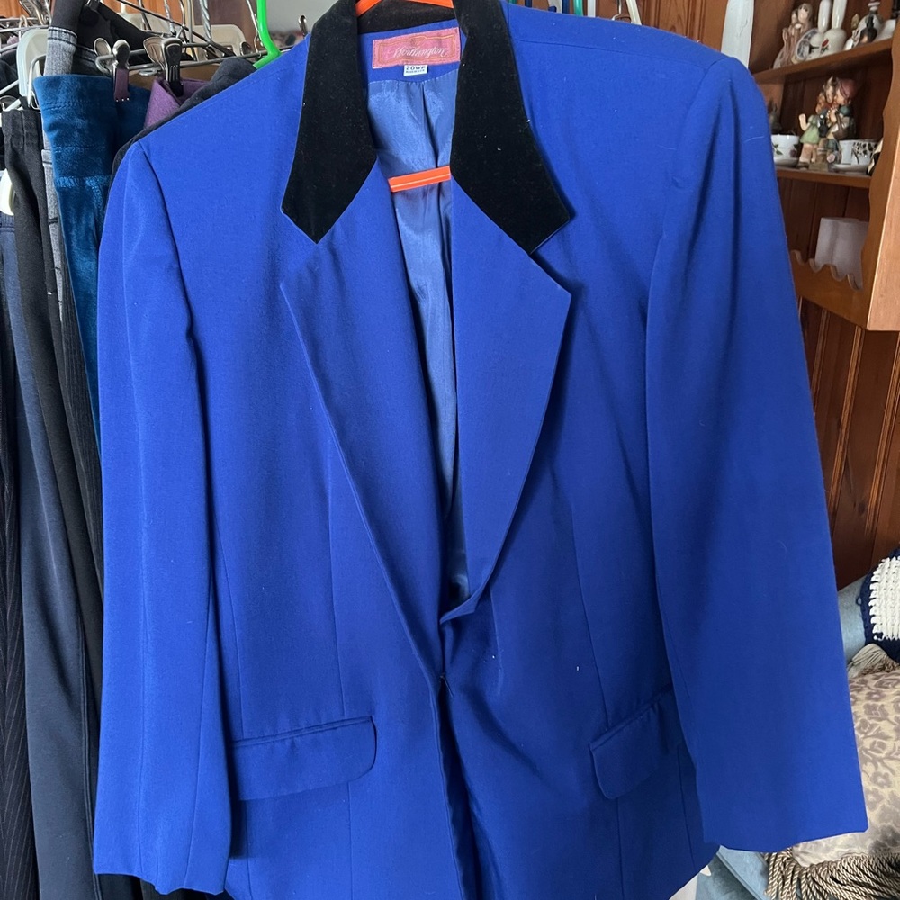 Vintage Worthington Royal Blue Blazer with Black Velvet Collar